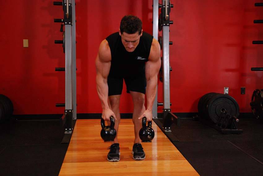 Alternating Kettlebell Row 1