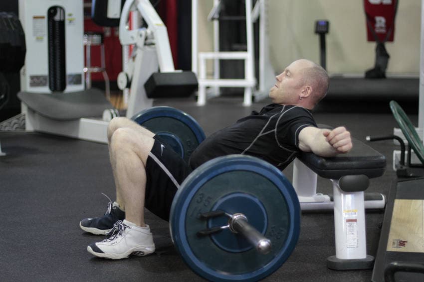 Barbell Hip Thrust — البداية
