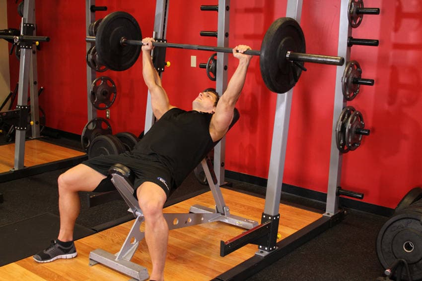 Barbell Incline Bench Press - Medium Grip — البداية