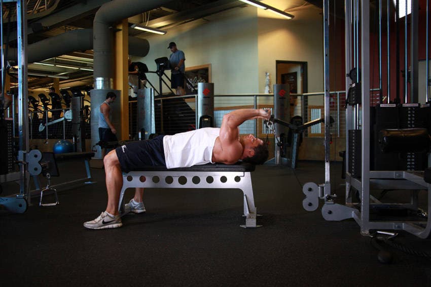 Cable Lying Triceps Extension — البداية