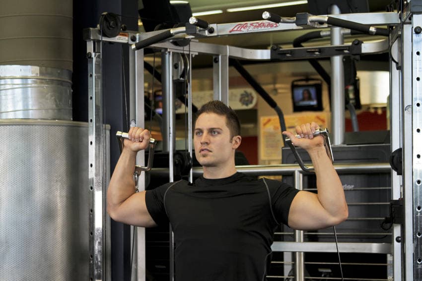 Cable Shoulder Press — البداية