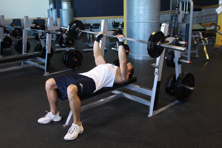 Close-Grip Barbell Bench Press — النهاية