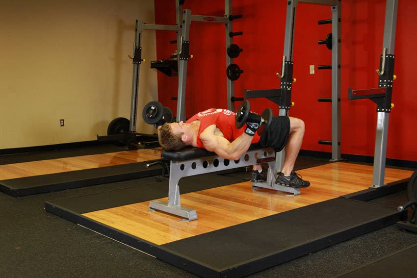 Dumbbell Flyes — النهاية