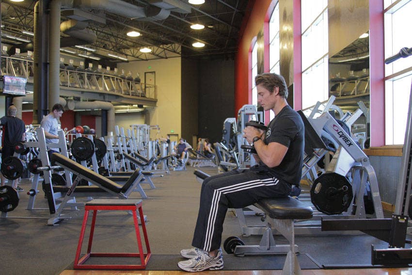 Dumbbell Seated Box Jump — البداية