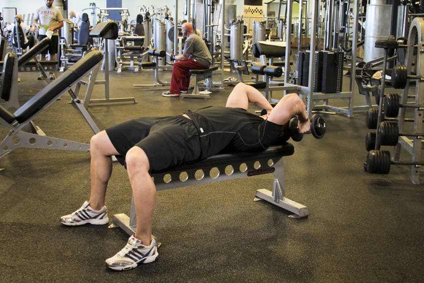Dumbbell Tricep Extension -Pronated Grip — البداية