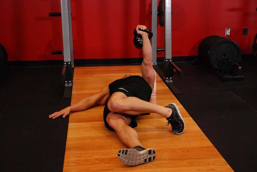 Extended Range One-Arm Kettlebell Floor Press — النهاية