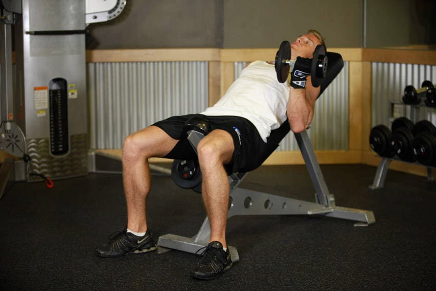 Incline Dumbbell Curl — النهاية
