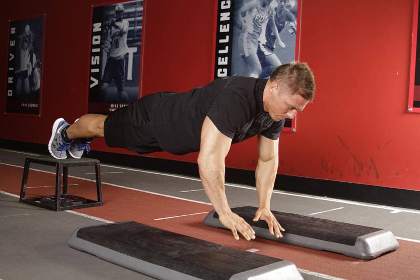 Incline Push-Up Depth Jump — النهاية