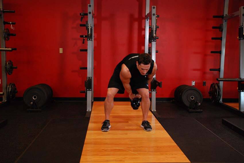 Kettlebell Pass Between The Legs — النهاية