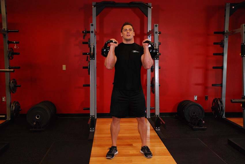Kettlebell Thruster — البداية