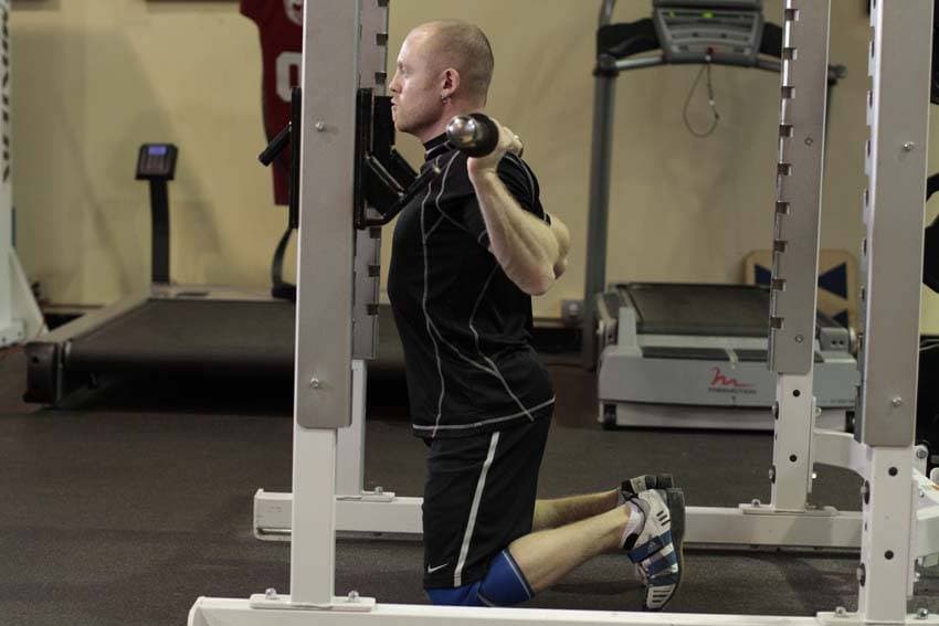 Kneeling Squat — البداية