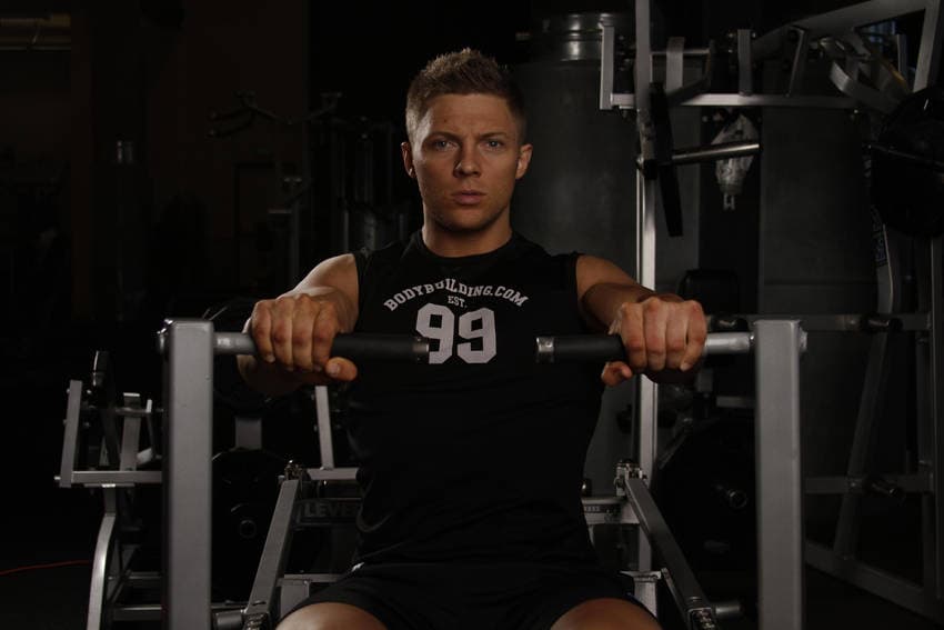 Leverage Chest Press — النهاية