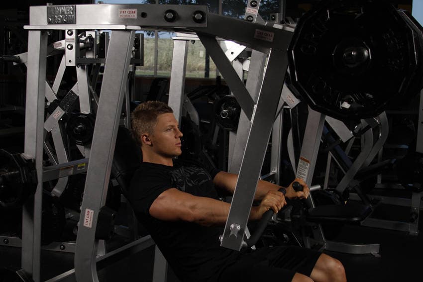 Leverage Decline Chest Press — النهاية