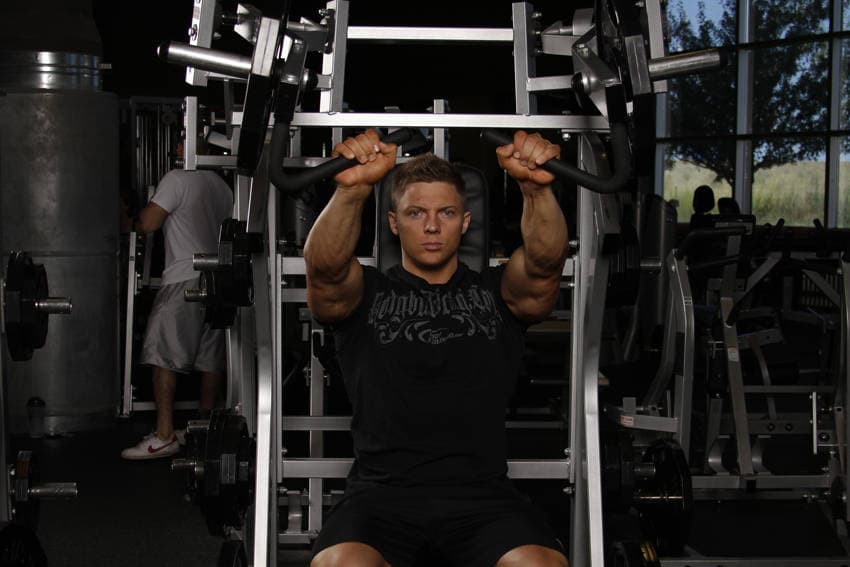 Leverage Incline Chest Press — النهاية