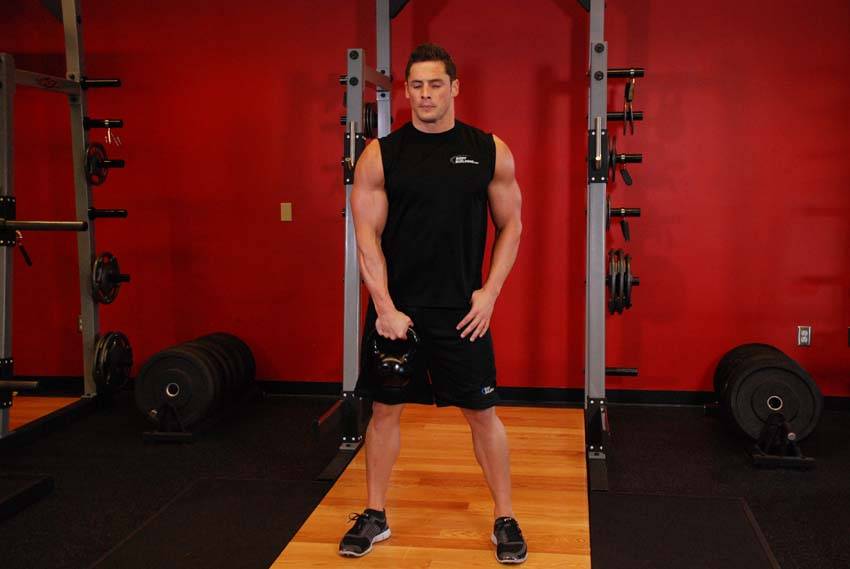 One-Arm Kettlebell Clean — البداية