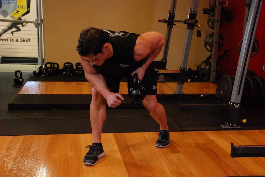 One-Arm Kettlebell Row — النهاية