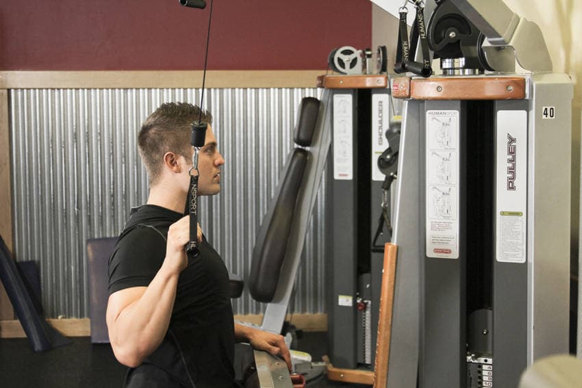 One Arm Lat Pulldown — النهاية