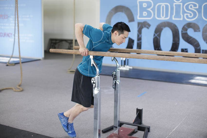 Parallel Bar Dip — البداية