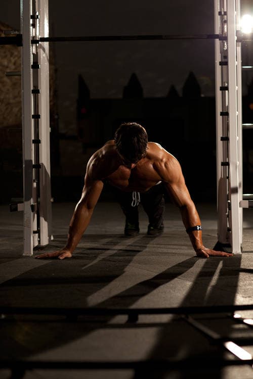 Push-Up Wide — البداية