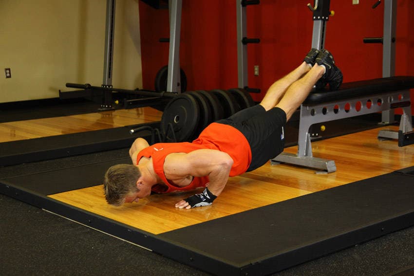 Push-Ups With Feet Elevated — النهاية
