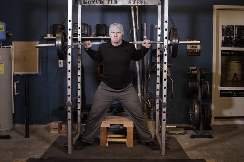 Reverse Band Box Squat — البداية