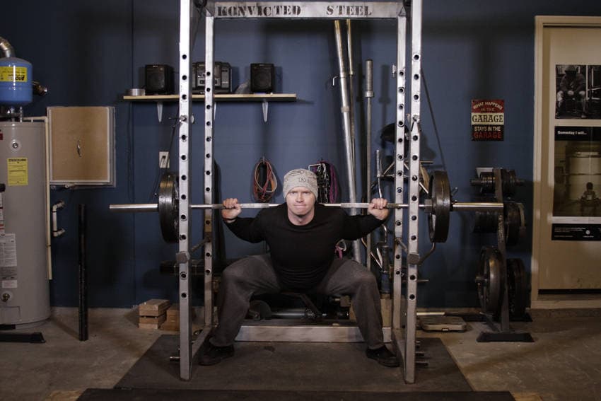 Reverse Band Power Squat — النهاية