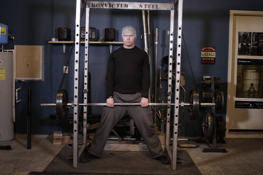 Reverse Band Sumo Deadlift — النهاية