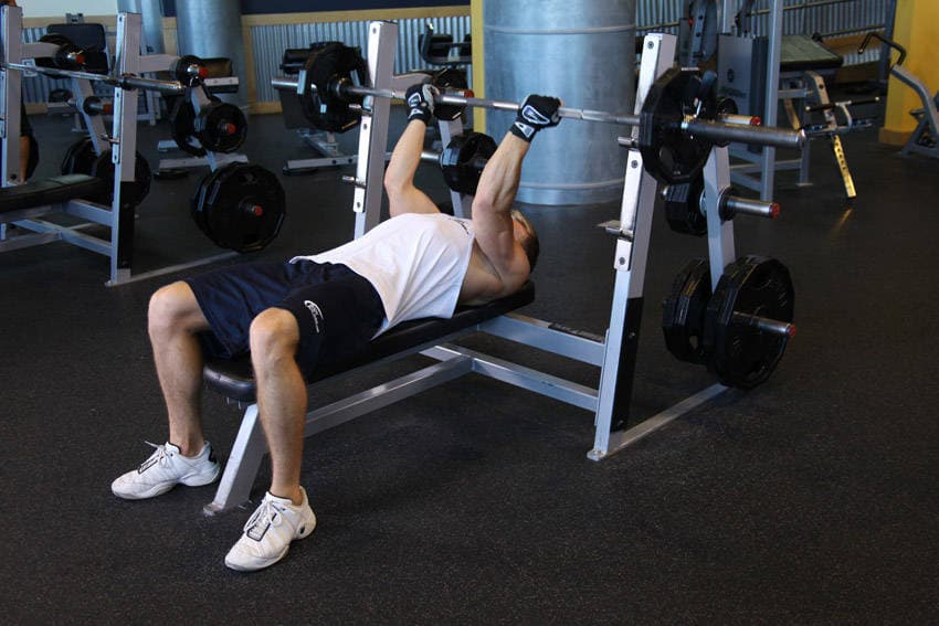 Reverse Triceps Bench Press — البداية