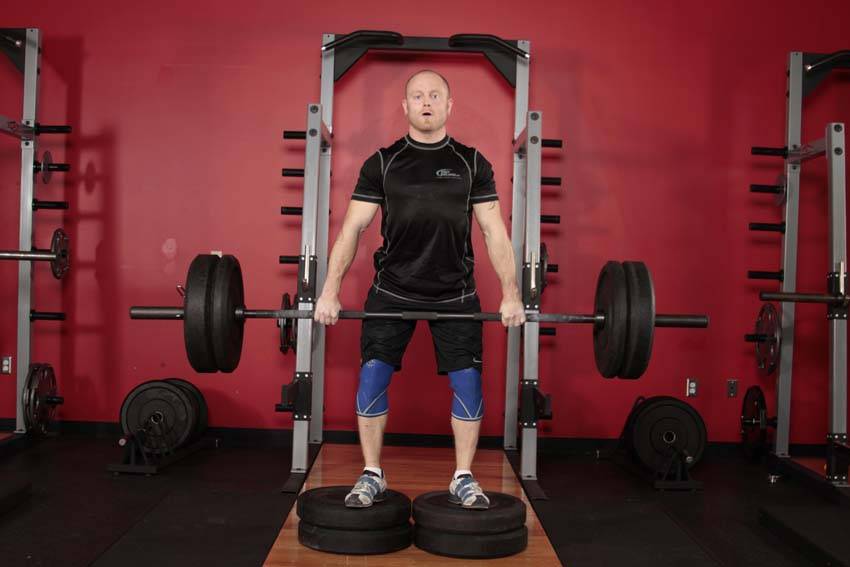 Romanian Deadlift from Deficit — البداية