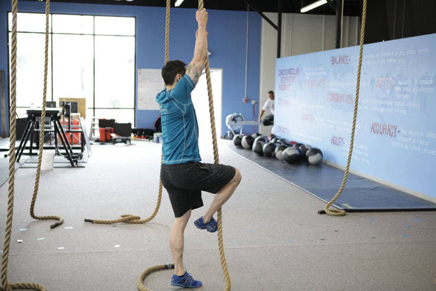 Rope Climb — البداية