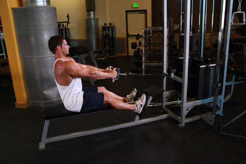 Seated Cable Rows — البداية