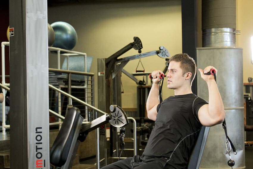Seated Cable Shoulder Press — البداية