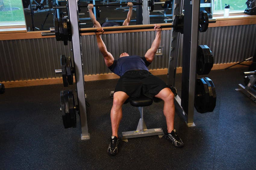 Smith Machine Bench Press — النهاية
