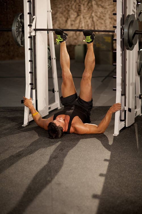 Smith Machine Leg Press — البداية