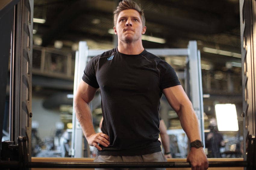 Smith Machine One-Arm Upright Row — البداية
