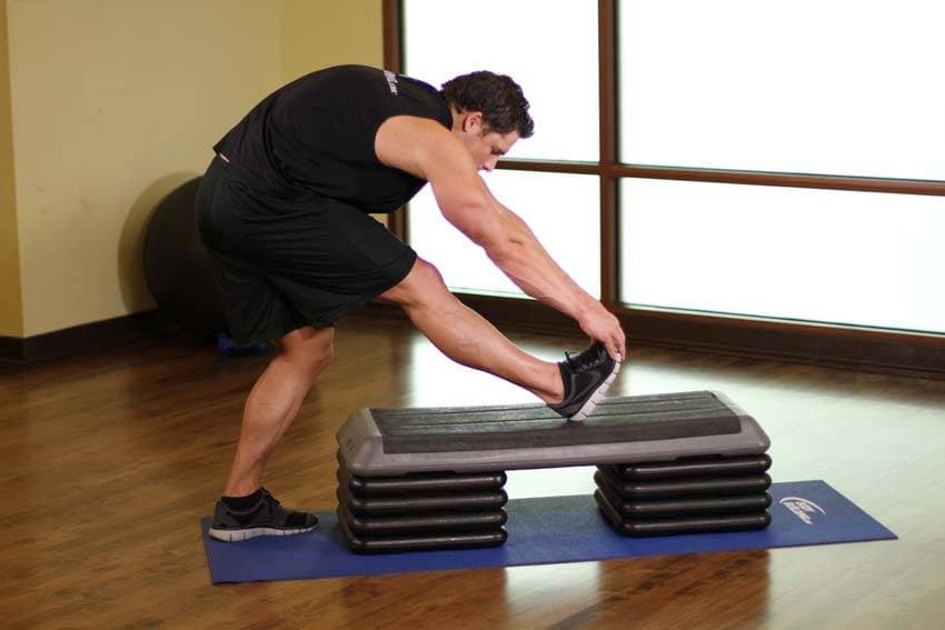 Standing Gastrocnemius Calf Stretch — النهاية