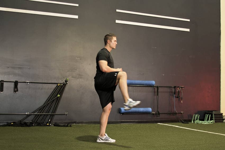 Standing Hip Circles — النهاية