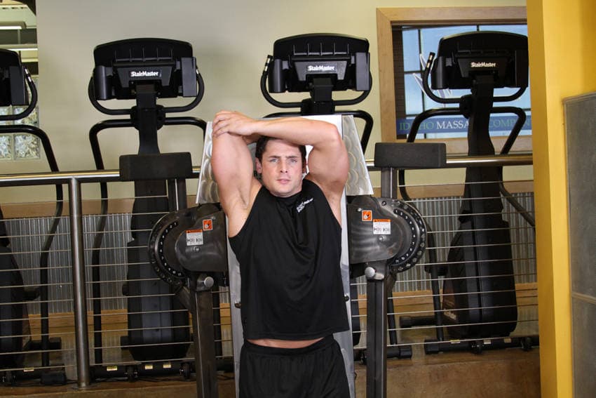 Standing Low-Pulley One-Arm Triceps Extension — البداية