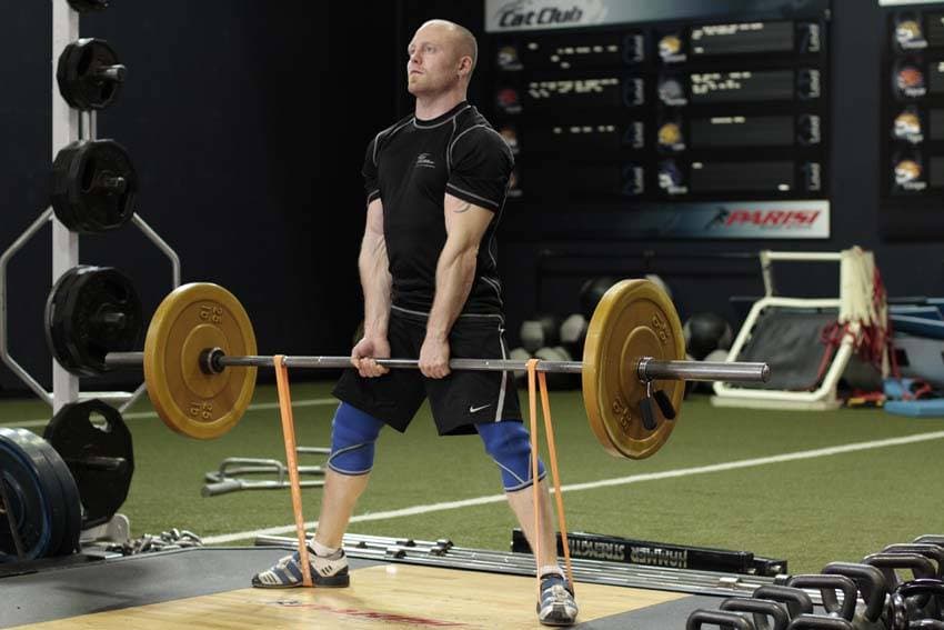 Sumo Deadlift with Bands — النهاية