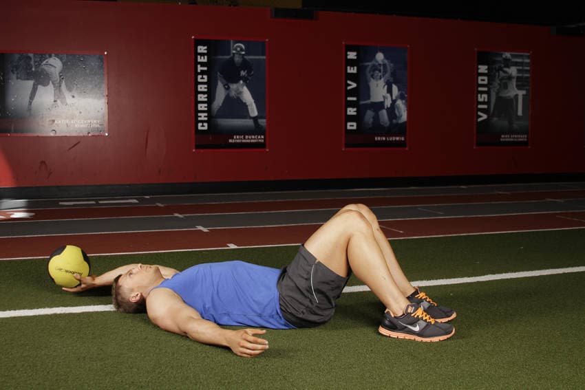 Supine One-Arm Overhead Throw — البداية