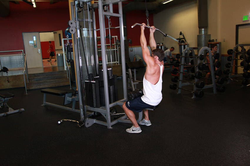 Underhand Cable Pulldowns — البداية