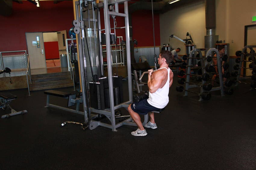 Underhand Cable Pulldowns — النهاية