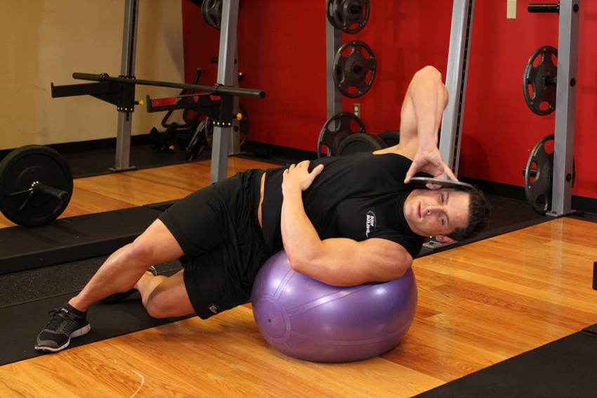Weighted Ball Side Bend — البداية