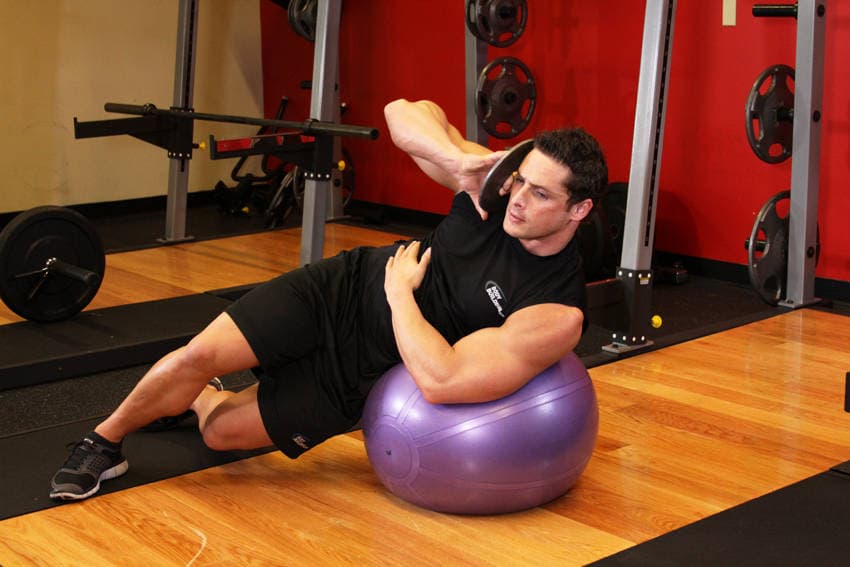Weighted Ball Side Bend — النهاية