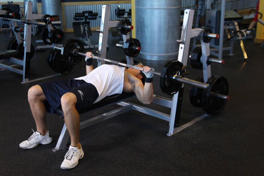 Wide-Grip Barbell Bench Press — النهاية