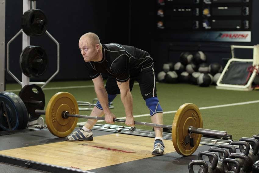 Wide Stance Stiff Legs — البداية